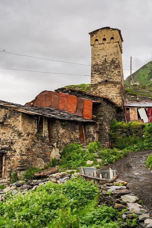 Bori'S Guesthouse Ushguli Exterior photo